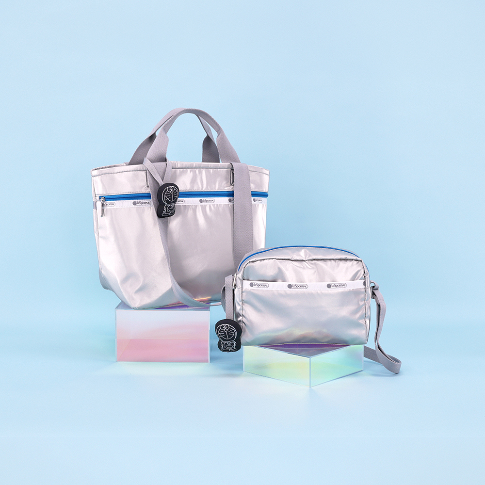 DANIELLA CROSSBODY DORAEMON SILVER SHINE | ドラえもん未来デパート