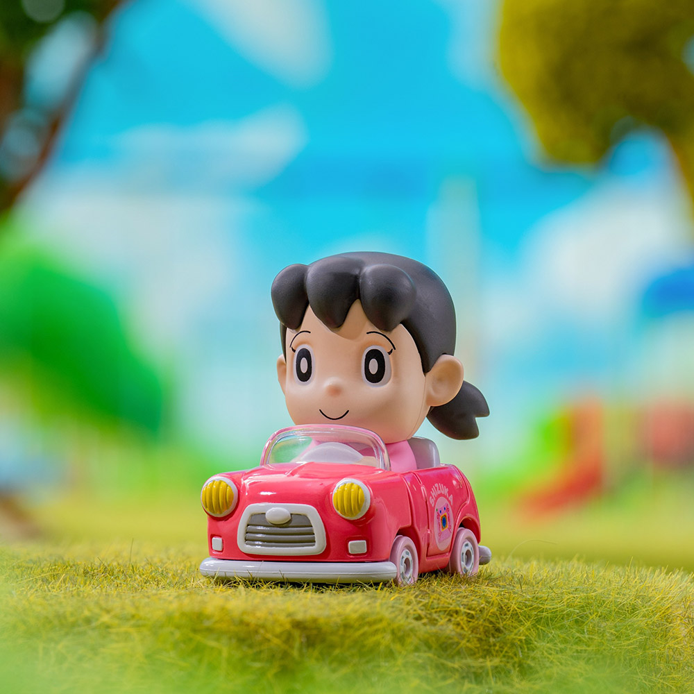 ドラえもん　トミカチューンズ　ドラえもん　しずかちゃん　ミニカー 新品】トミカチューンズ ドラえもん スネ夫＆しずかちゃん - メルカリ