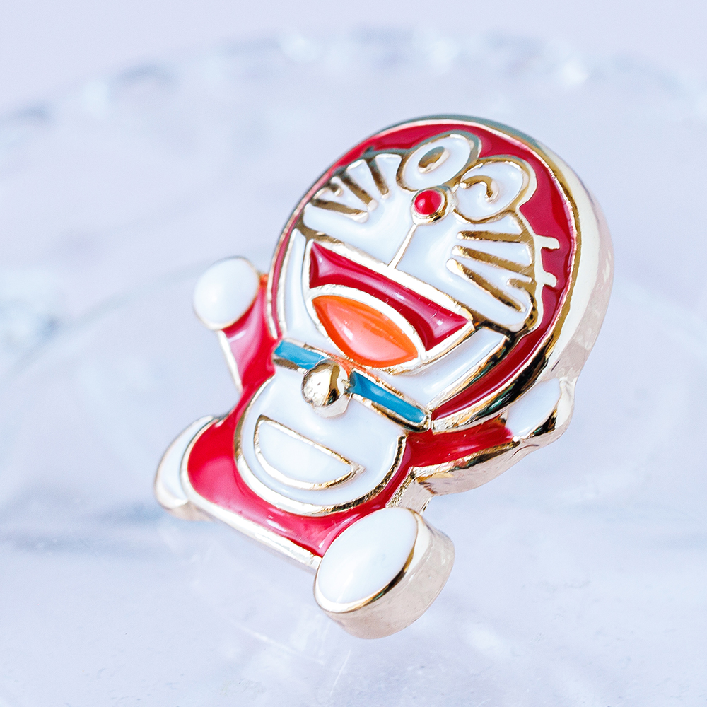 デコレーションピンバッジ ミニドラえもん | ドラえもん未来デパート