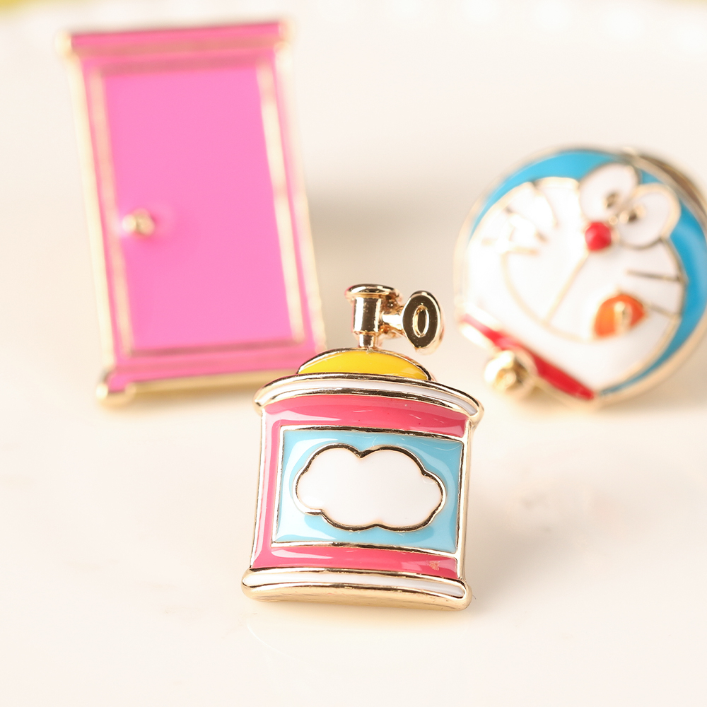 デコレーションピンバッジ 雲かためガス | ドラえもん未来デパート