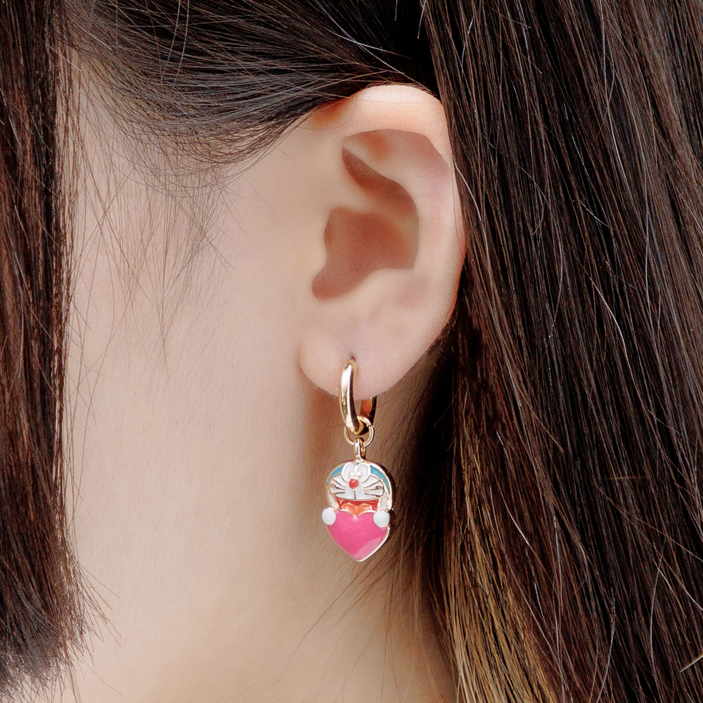 ピアス ポーズコレクション フープピアス ハートつかまえた！ | ドラえもん