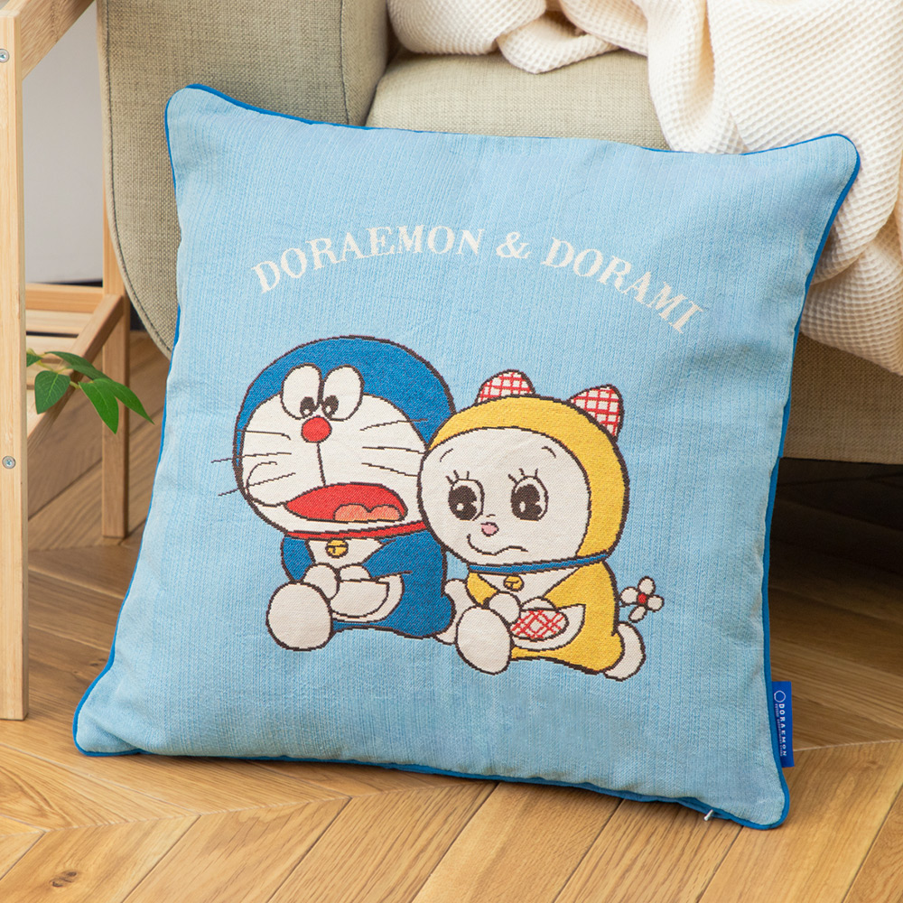 桜ドラえもん　クッション ドラえもん未来デパートオリジナル クッションカバー ドラえもんと