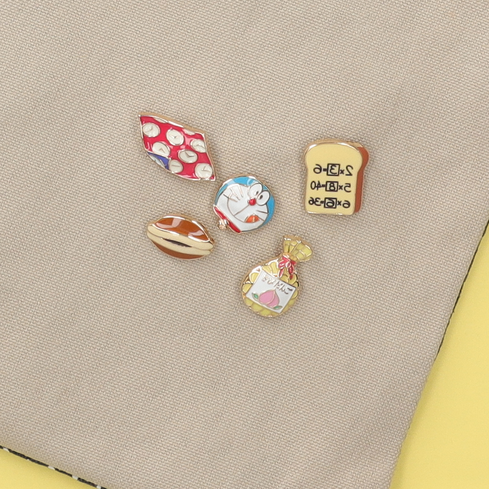 デコレーションピンバッジ どこでもドア | ドラえもん未来デパート