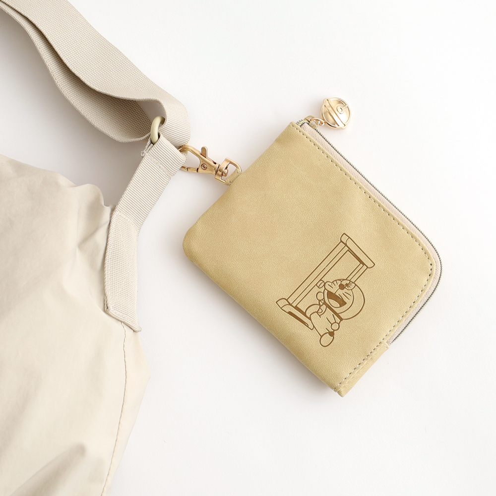 ドラえもん マルチカードケース（どこでもドア）｜ドラえもん未来